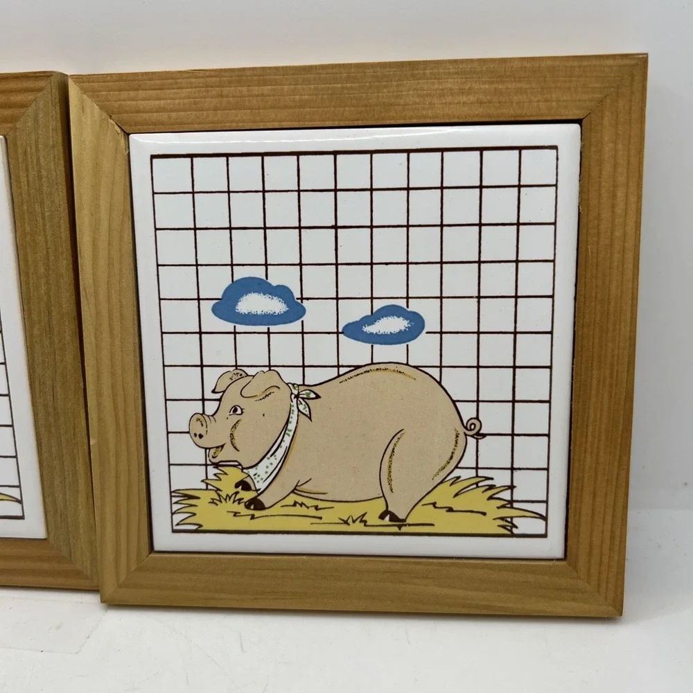 2‎ PIG LOVERS Vintage Ceramic Kitchen Decor, Pig Ceramic in Wood Frame 5.5